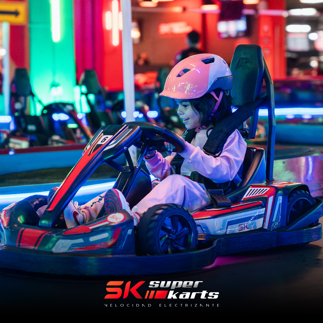 1 Carrera Completa + 8 Minutos de Racing Simulator por $15 en Super Karts