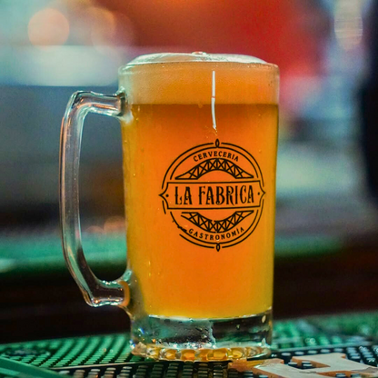 Noche Sin Fondo para 2 personas (Open Cervezas por 3 horas) + 1 Orden de Wings por $25 en La Fábrica