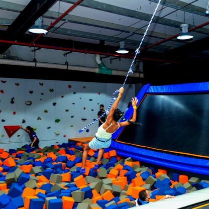 2x1 en Summit Trampoline Park para 2 Personas + 2 Pop Corns por $20